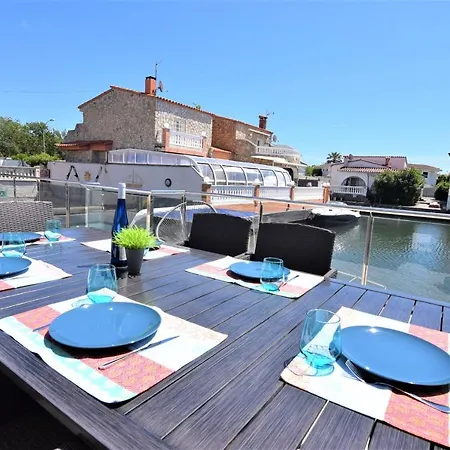 392- Casa Al Canal Con Amarre Y Jacuzzi *