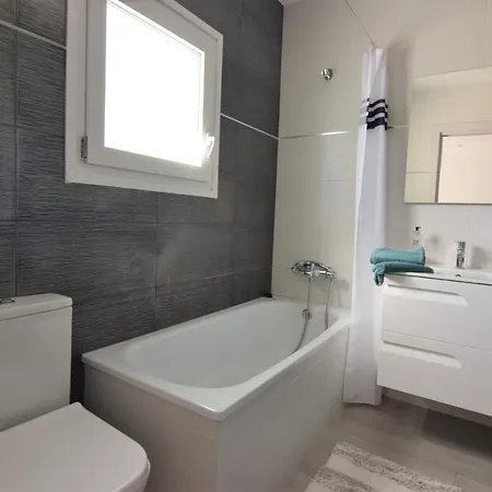 392- Casa Al Canal Con Amarre Y Jacuzzi Villa
