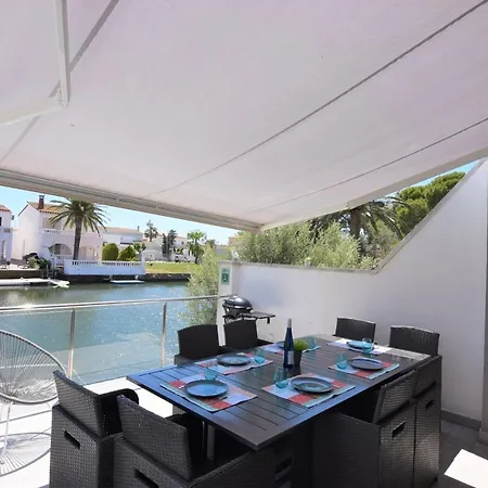 392- Casa Al Canal Con Amarre Y Jacuzzi * Empuriabrava