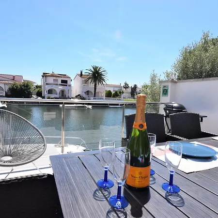 392- Casa Al Canal Con Amarre Y Jacuzzi